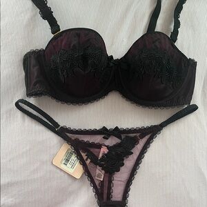 Agent provocateur Lianne bra and thong set Elegant purple burgundy tulle Lace